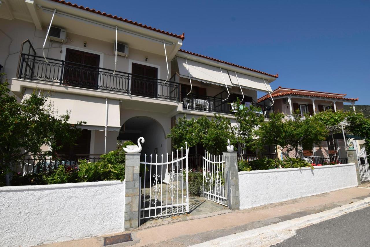 Mega Apartments Tirós エクステリア 写真